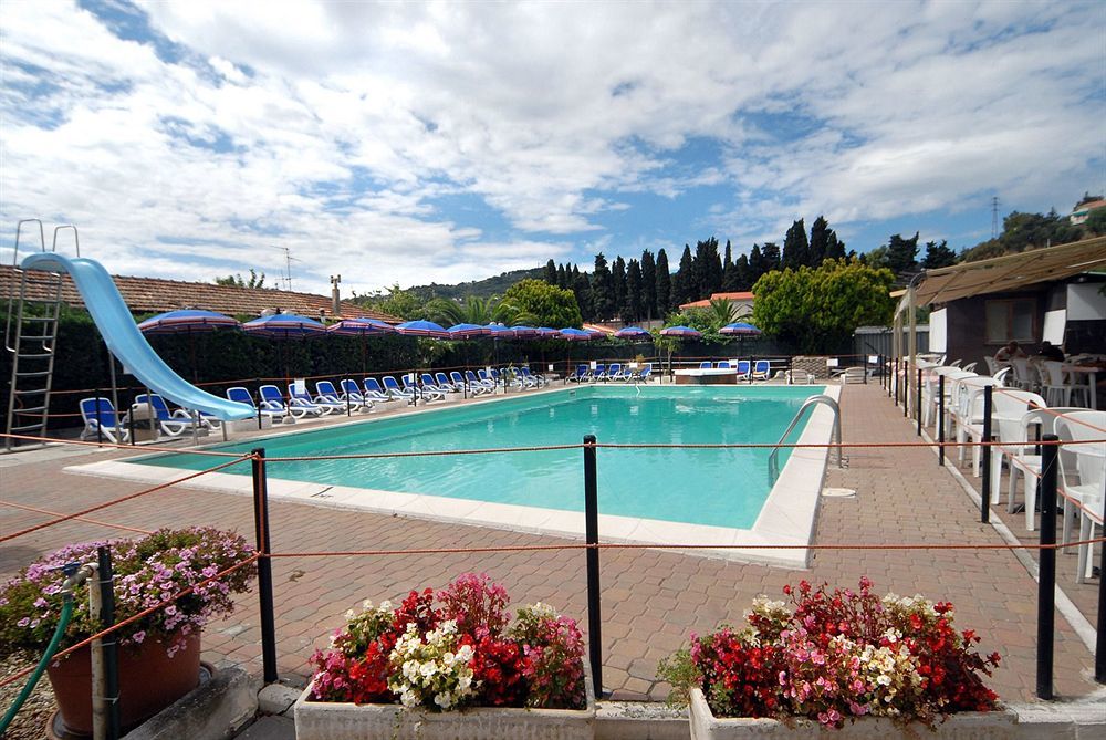 Hotel Delle Mimose ดิอาโนมารีนา ภายนอก รูปภาพ