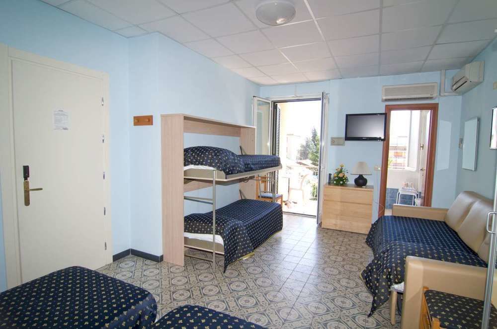 Hotel Delle Mimose ดิอาโนมารีนา ภายนอก รูปภาพ