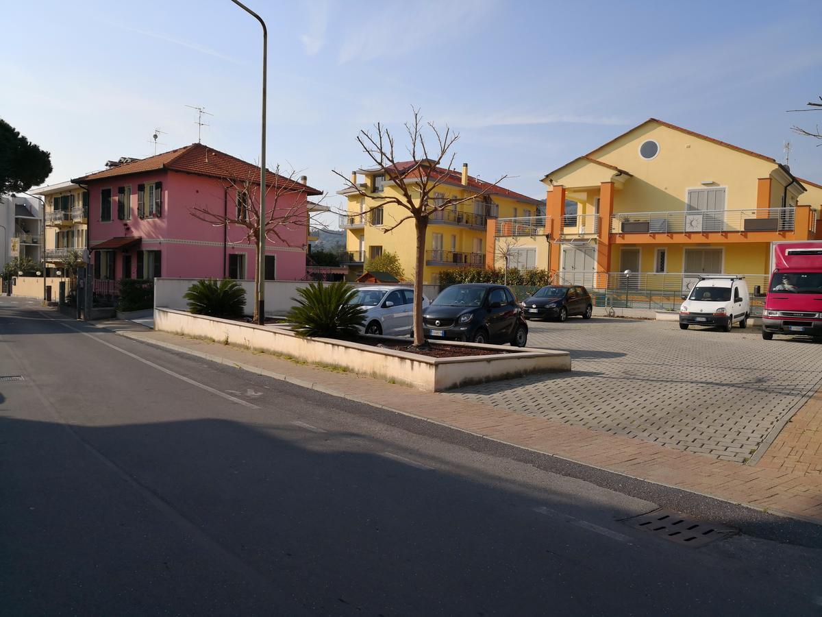 Hotel Delle Mimose ดิอาโนมารีนา ภายนอก รูปภาพ